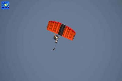 Parachute-10.jpg