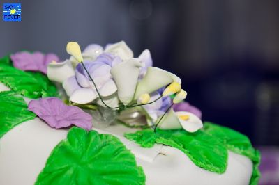 Sandile-wedding-cake~0.jpg